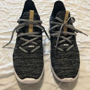 Nike women’s Air Max